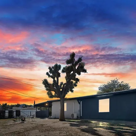 Desert Serenity In Yucca/Joshua Tree W/Ac & Fire Pit